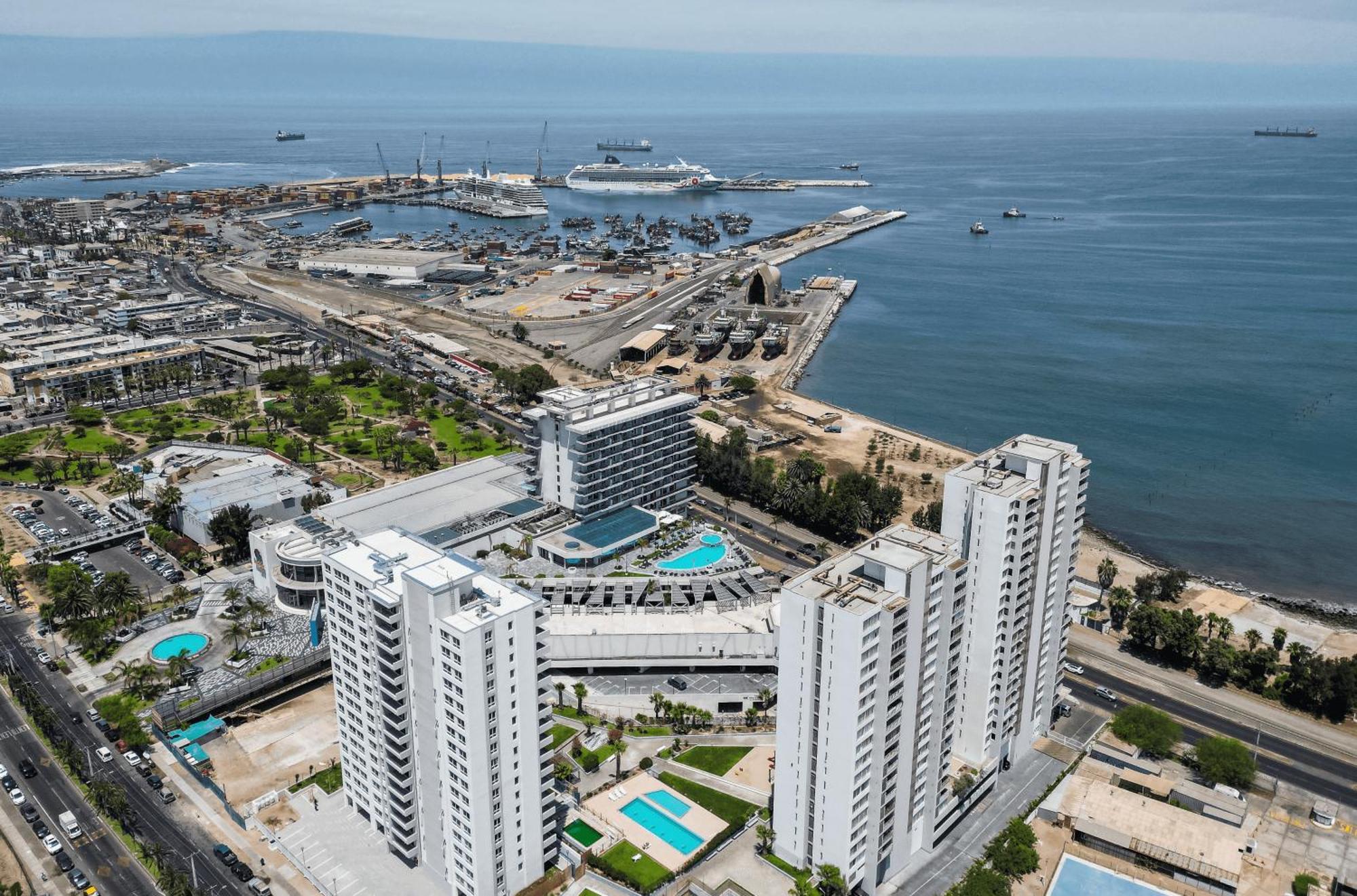 Antay Hotel & Spa Arica Esterno foto Aerial view of the complex