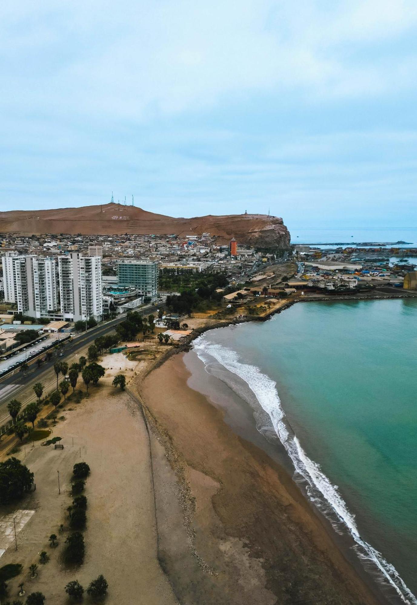 Antay Hotel & Spa Arica Esterno foto Antofagasta skyline